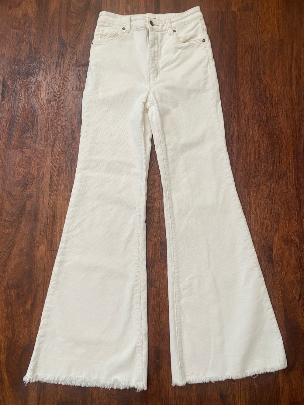 White/ Ivory Eastcoast Corduroy Flares!!